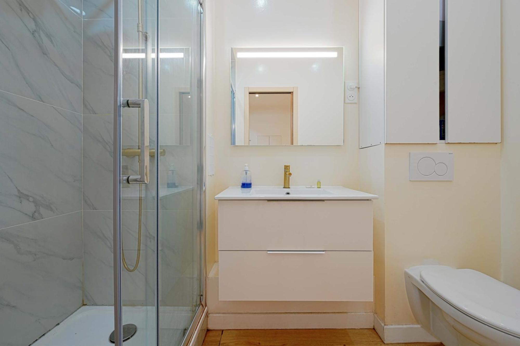 Moderne En 2eme Arrondissement Apartment