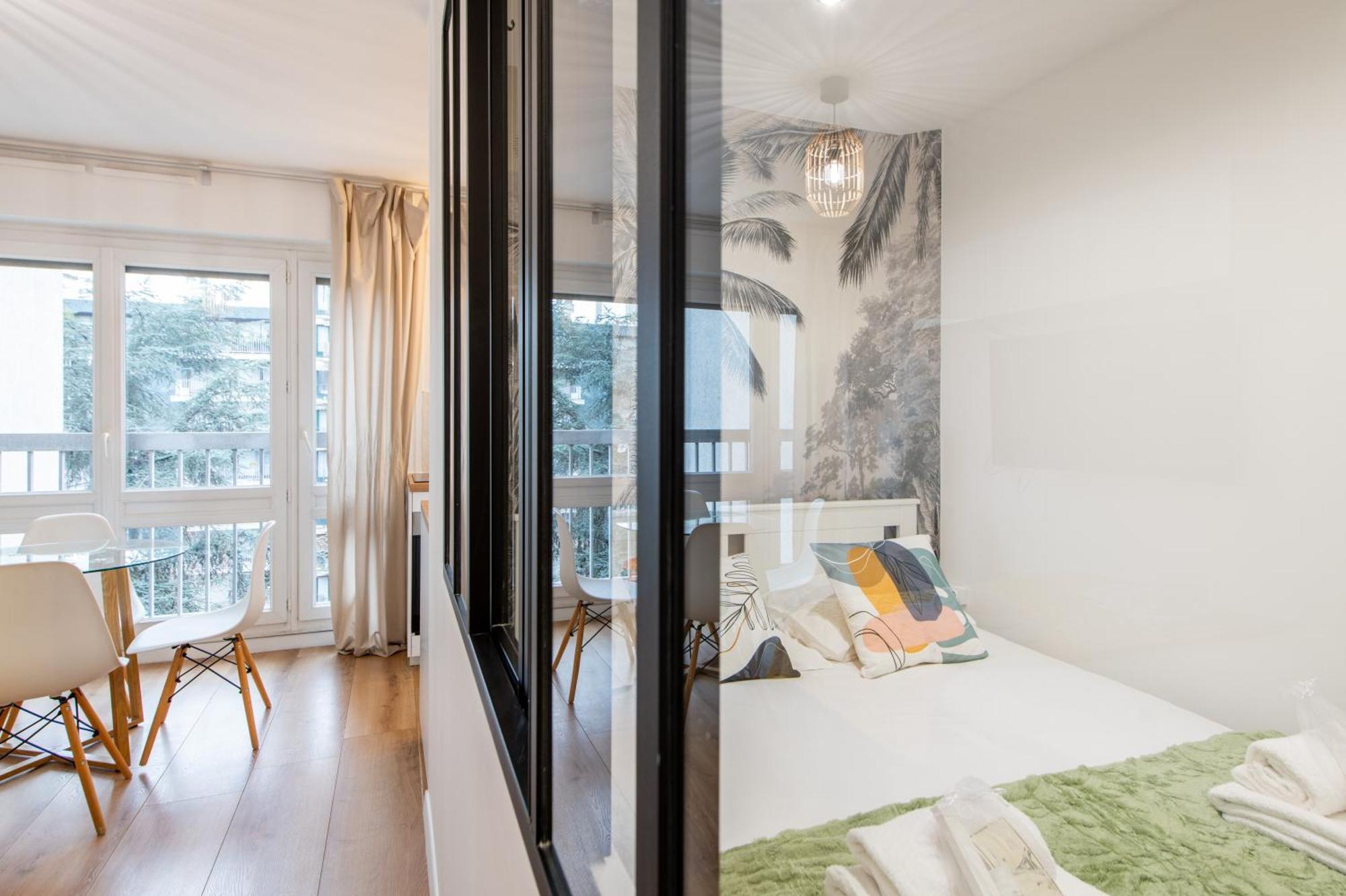 Amazing - Location Near The Metro, Modern Amenities And Style * Paris