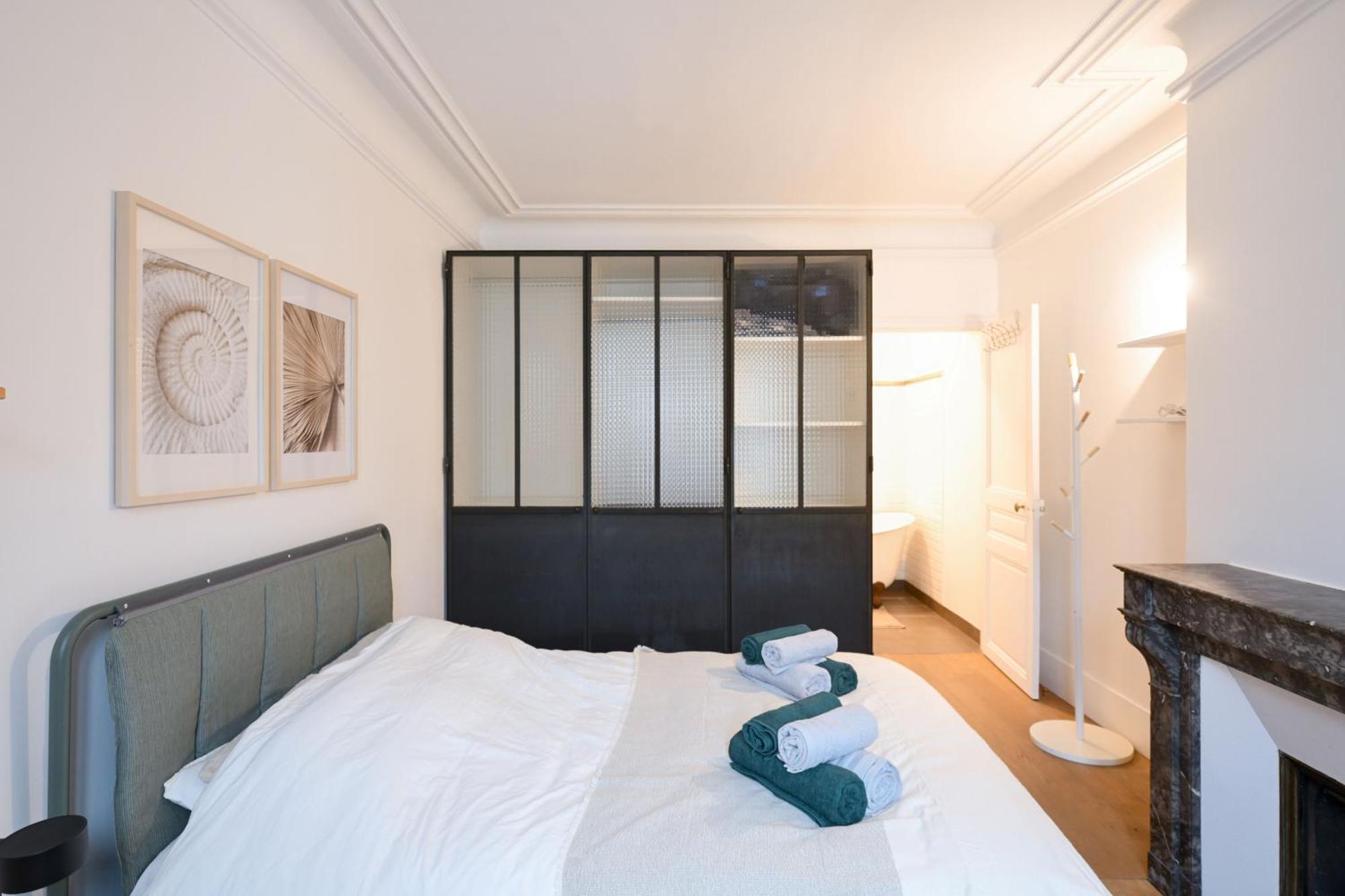 Haussmann Prestige Apartment Paris