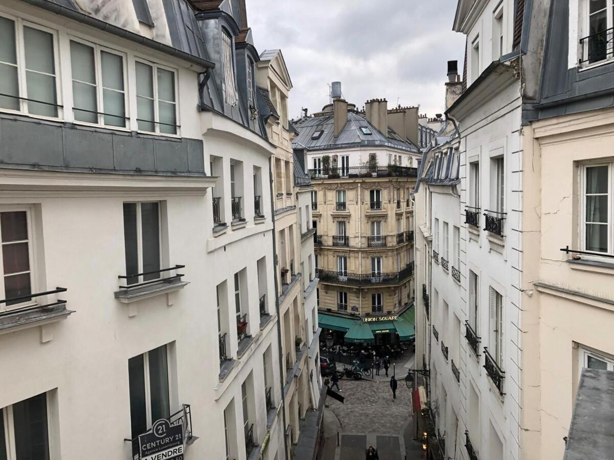Near Notre Dame 5