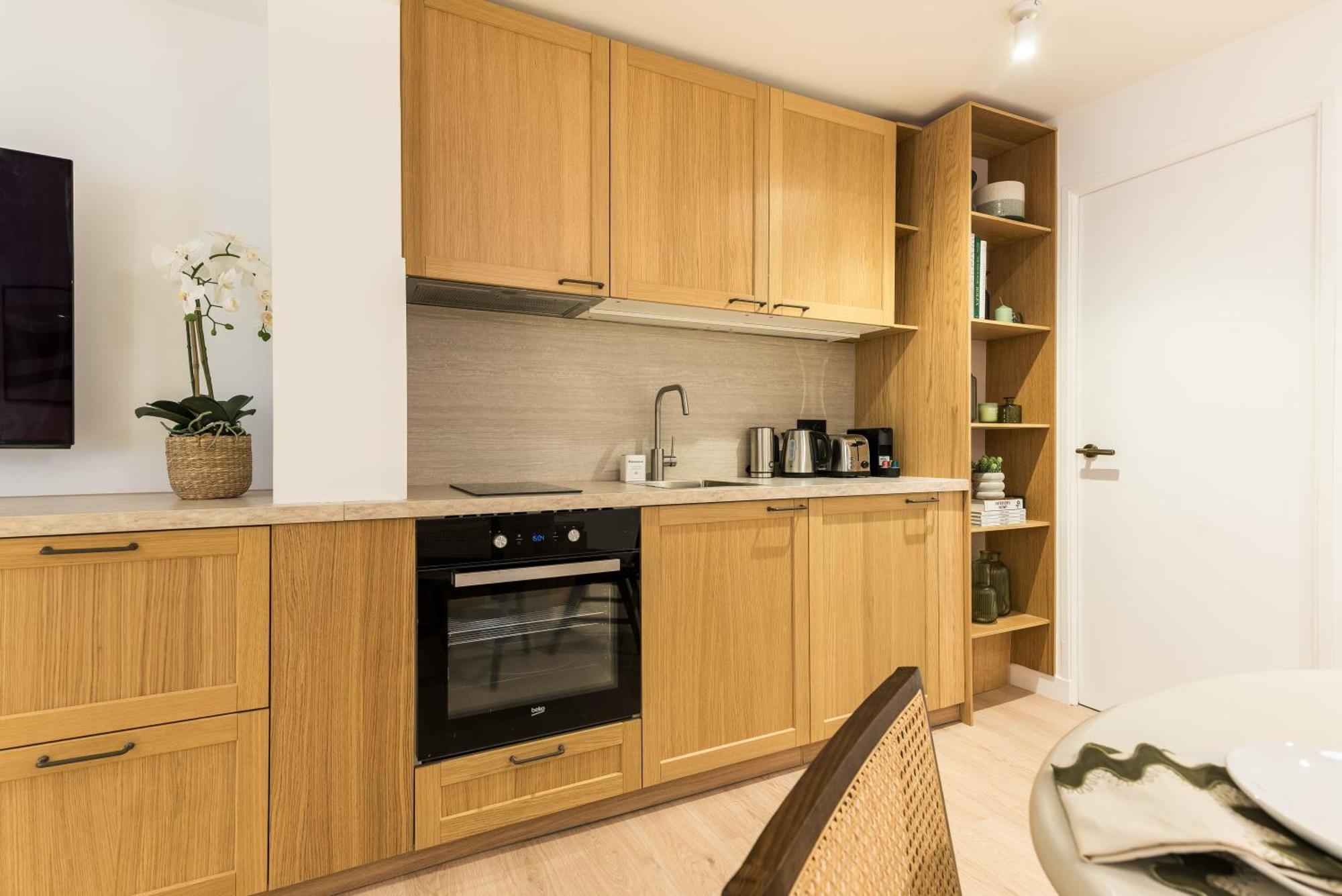 Apartment Opera - Elegant - Haystia *