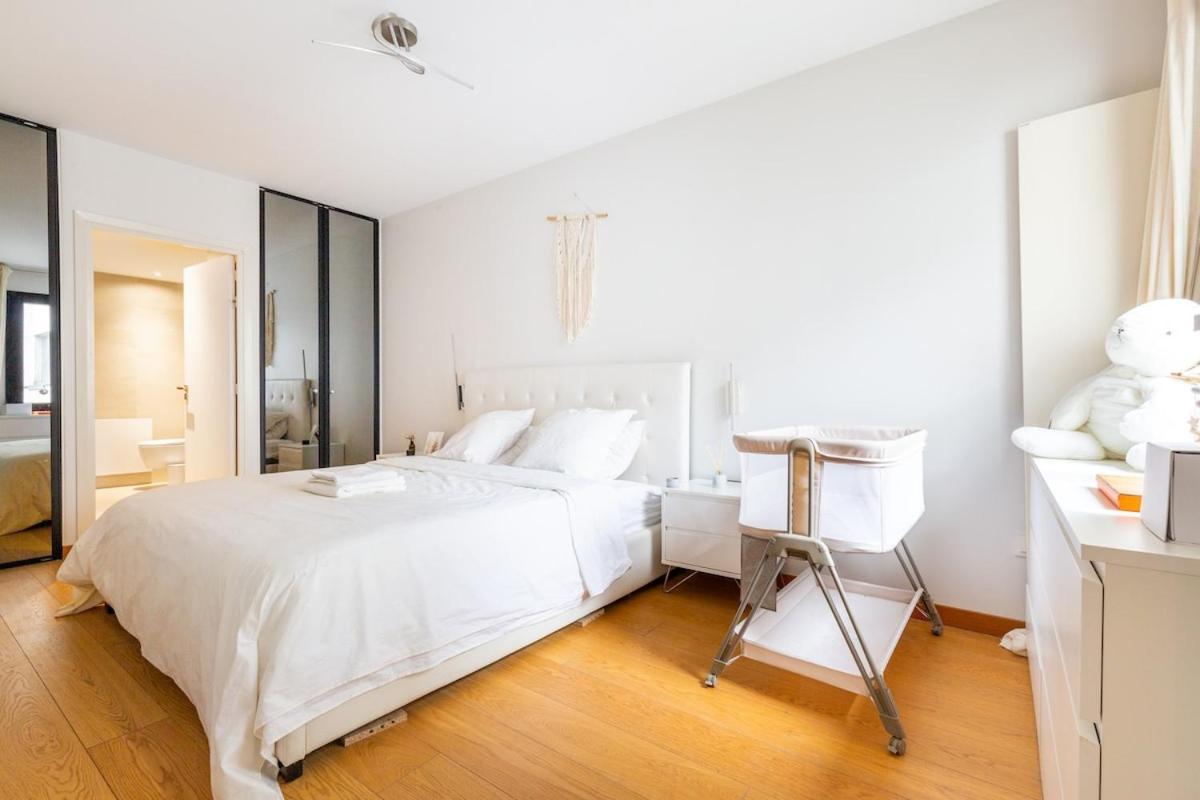 - Paris, France Appartement