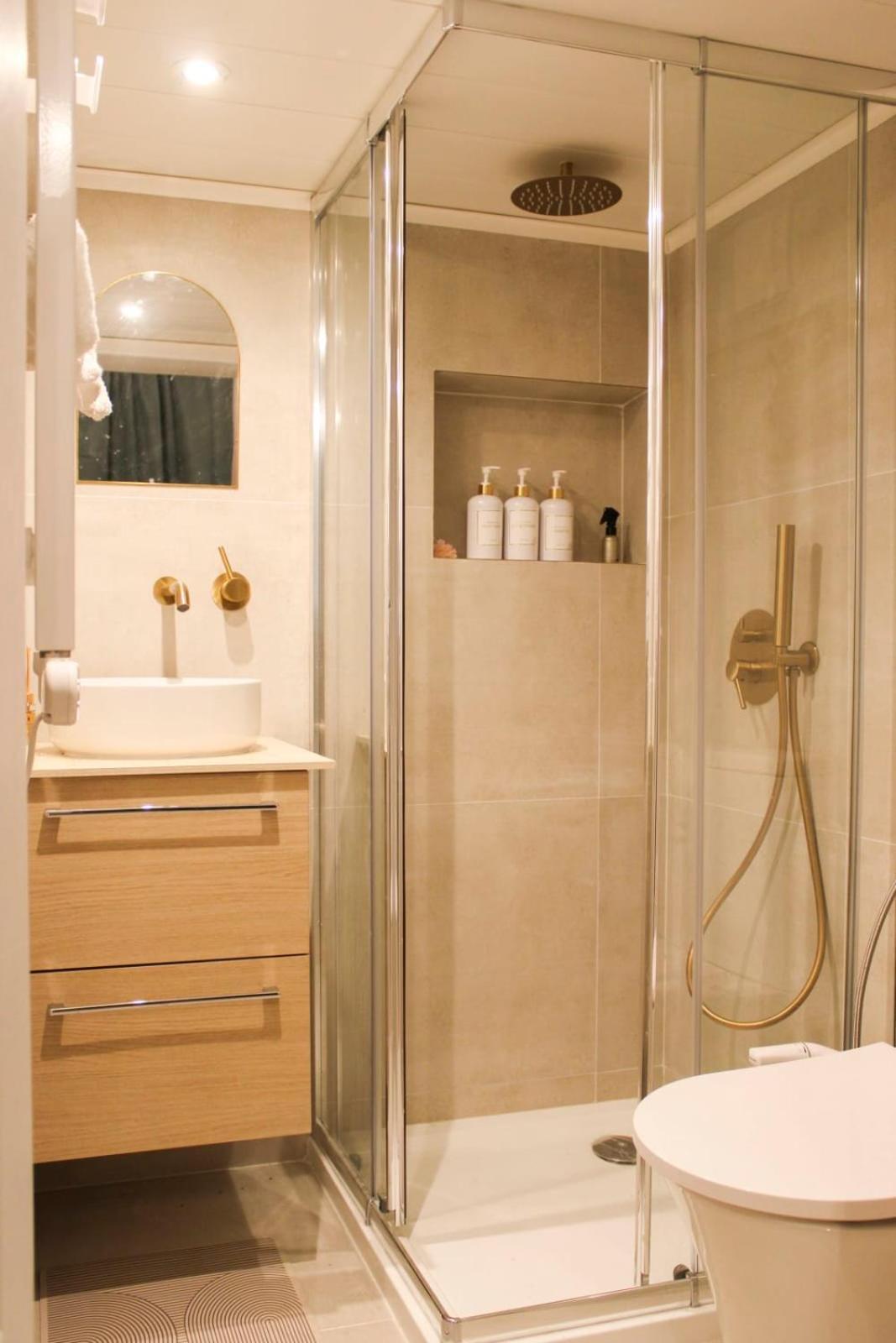 Charming Of 15 M2 In The 10th Apartment *