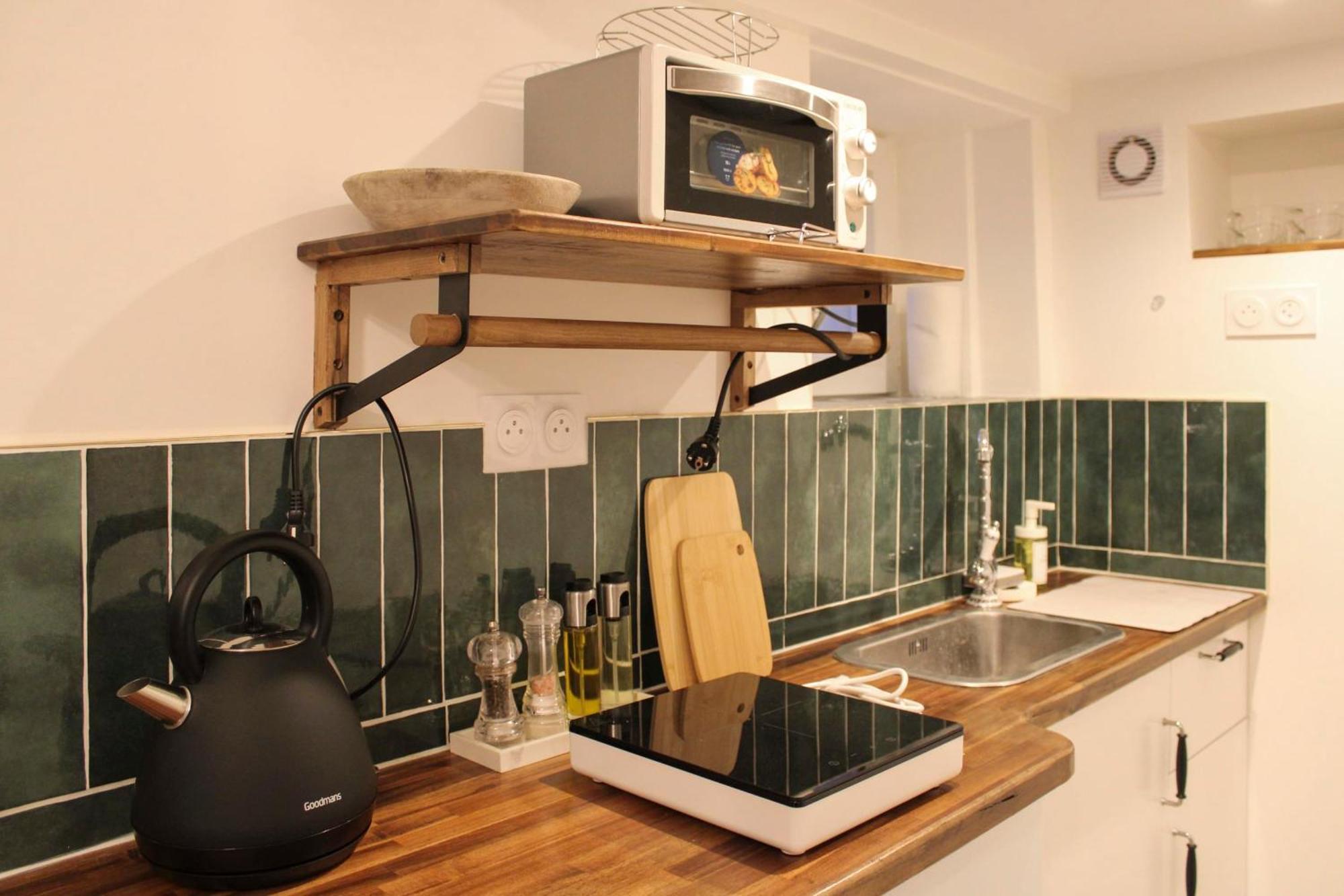 Apartment Charming Of 15 M2 In The 10th *