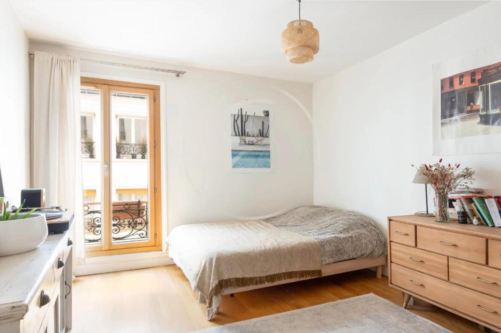 Charming Near Sacre Coeur *