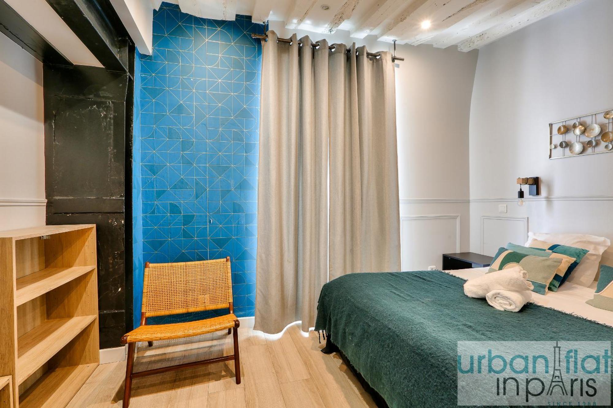 Urban Flat 44 - Chenier