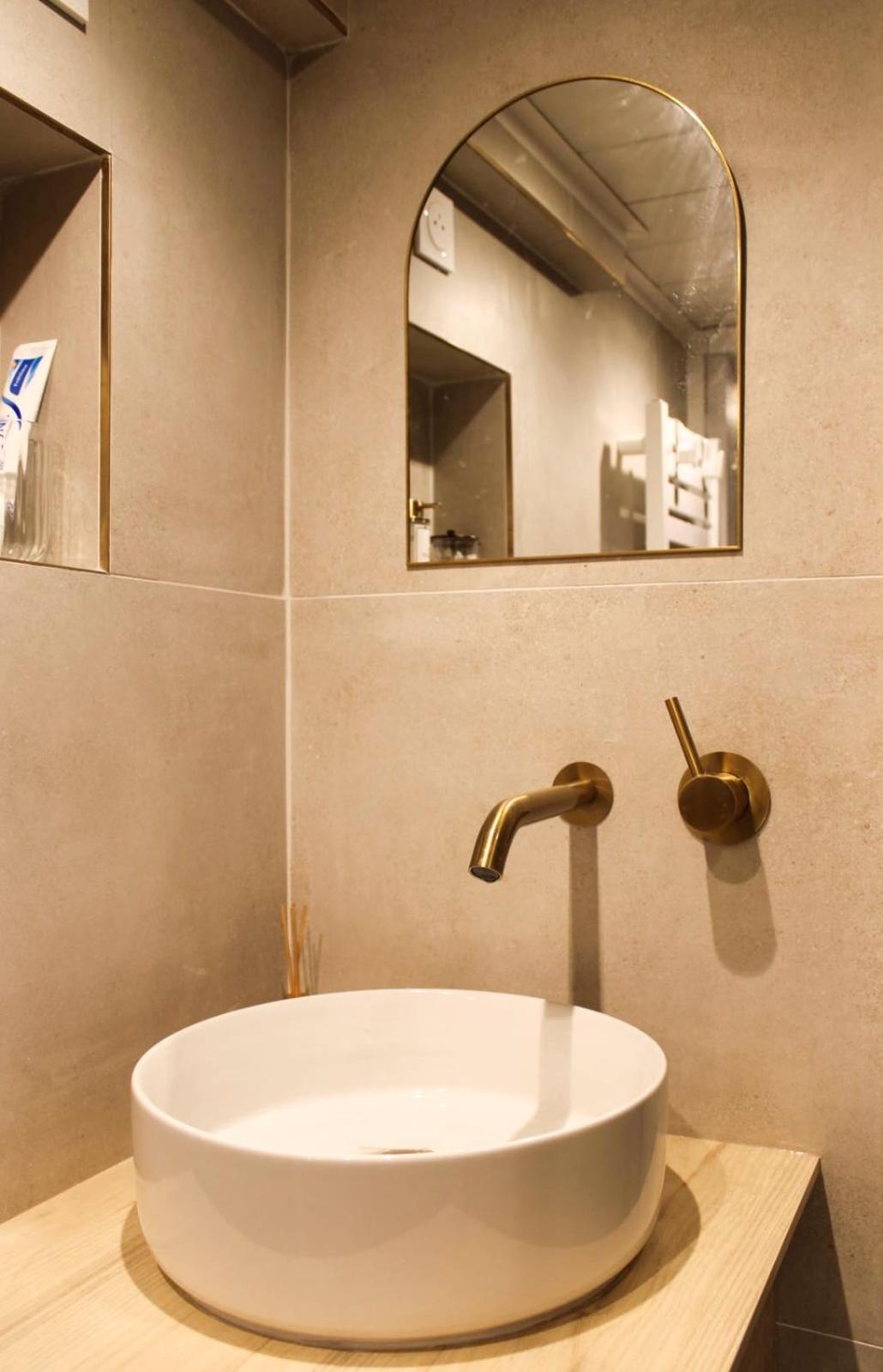 Charming Of 15 M2 In The 10th Apartment Paris