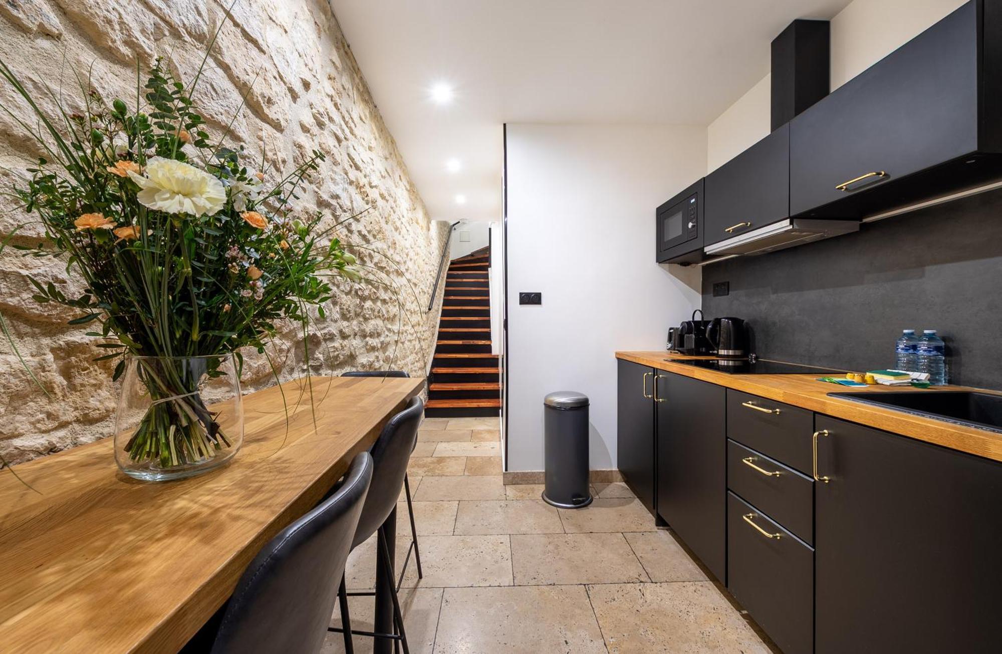Apartment Ac & Duplex Close To Eiffel Tower - 20 Min Away Paris