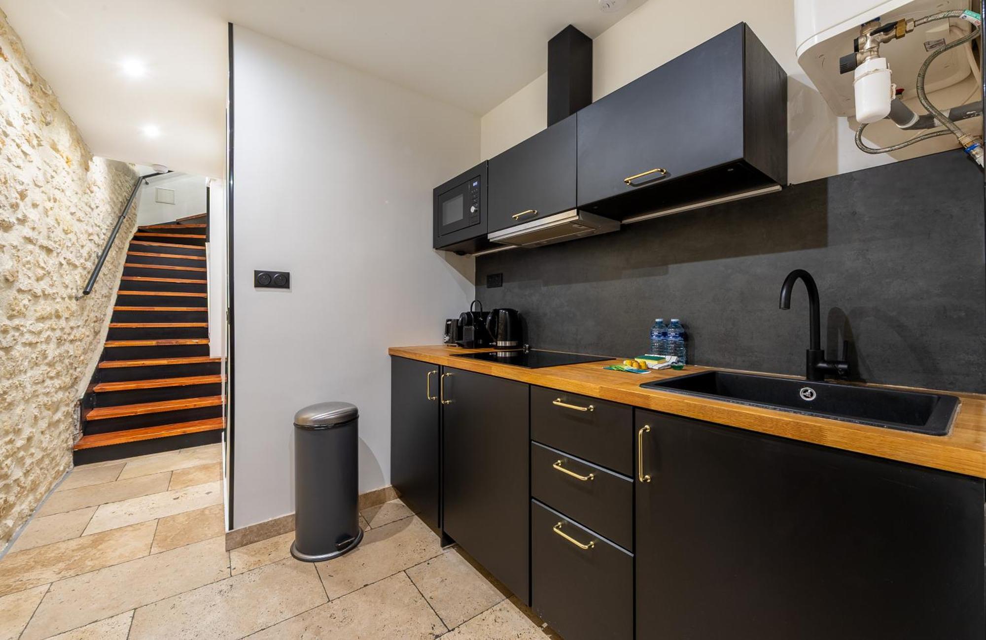 Ac & Duplex Close To Eiffel Tower - 20 Min Away Apartment