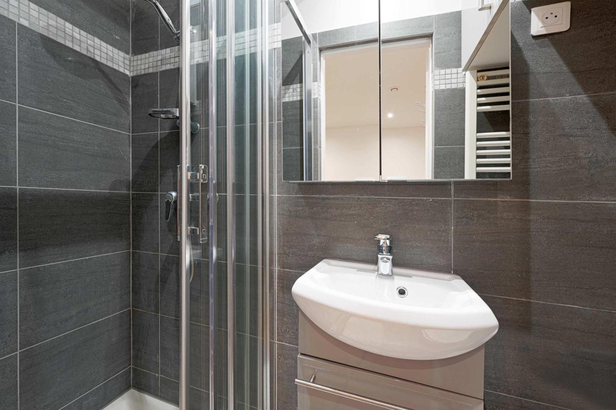 Cosy Flat Close To Montmartre