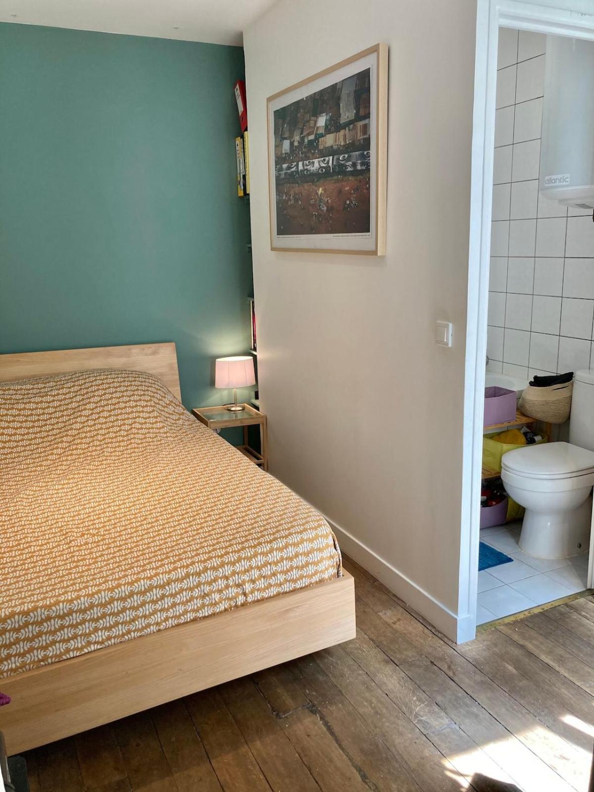 Calme 2 Pieces Apartment Paris