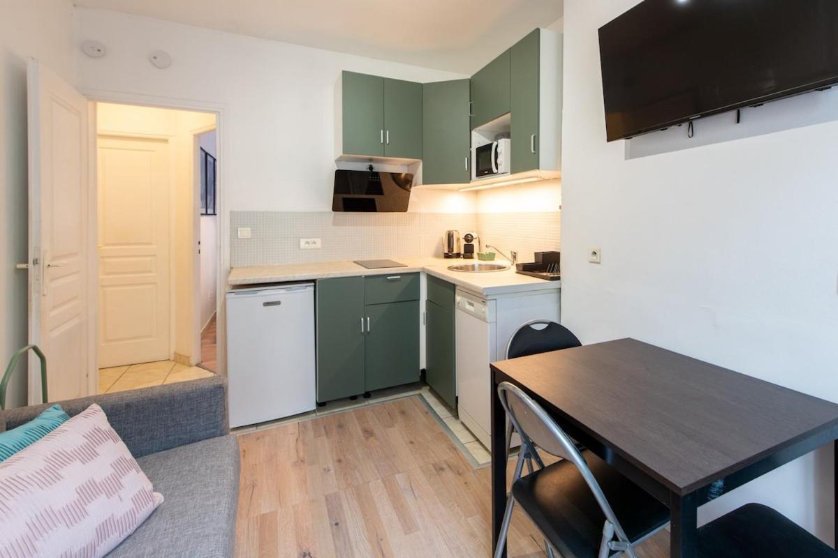 Apartment Stylish & Elegant I Metro Is Only 1minute Away I Near Montmartre Paris