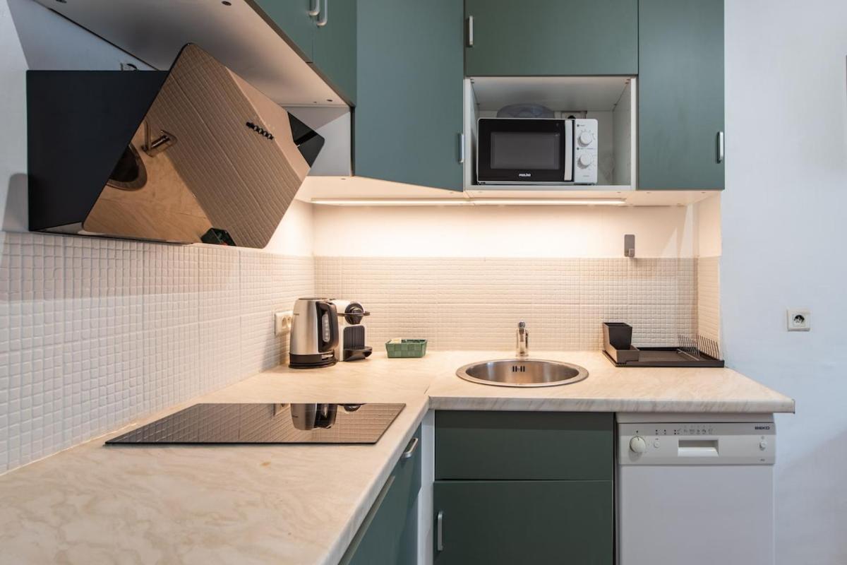 Stylish & Elegant I Metro Is Only 1minute Away I Near Montmartre Paris