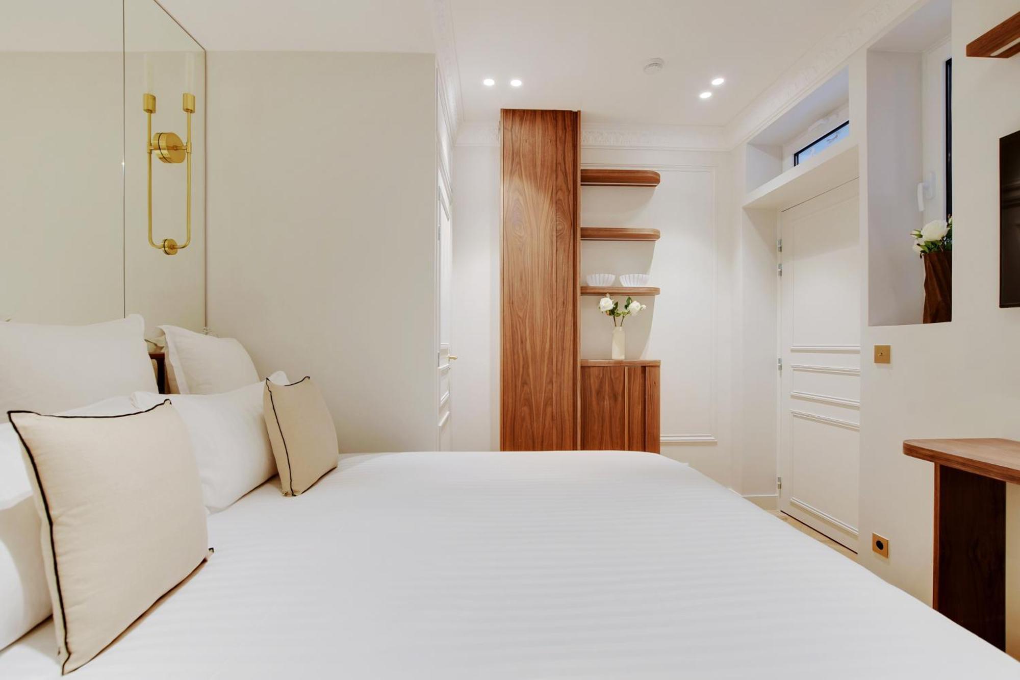 Maison Galante's With Services In La Madeleine - Opera Appartement Paris