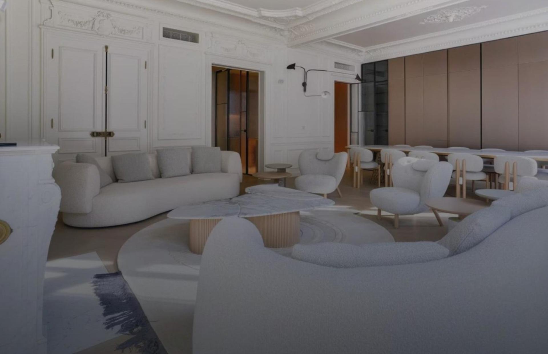 Rue De La Sourdiere In Apartment Paris
