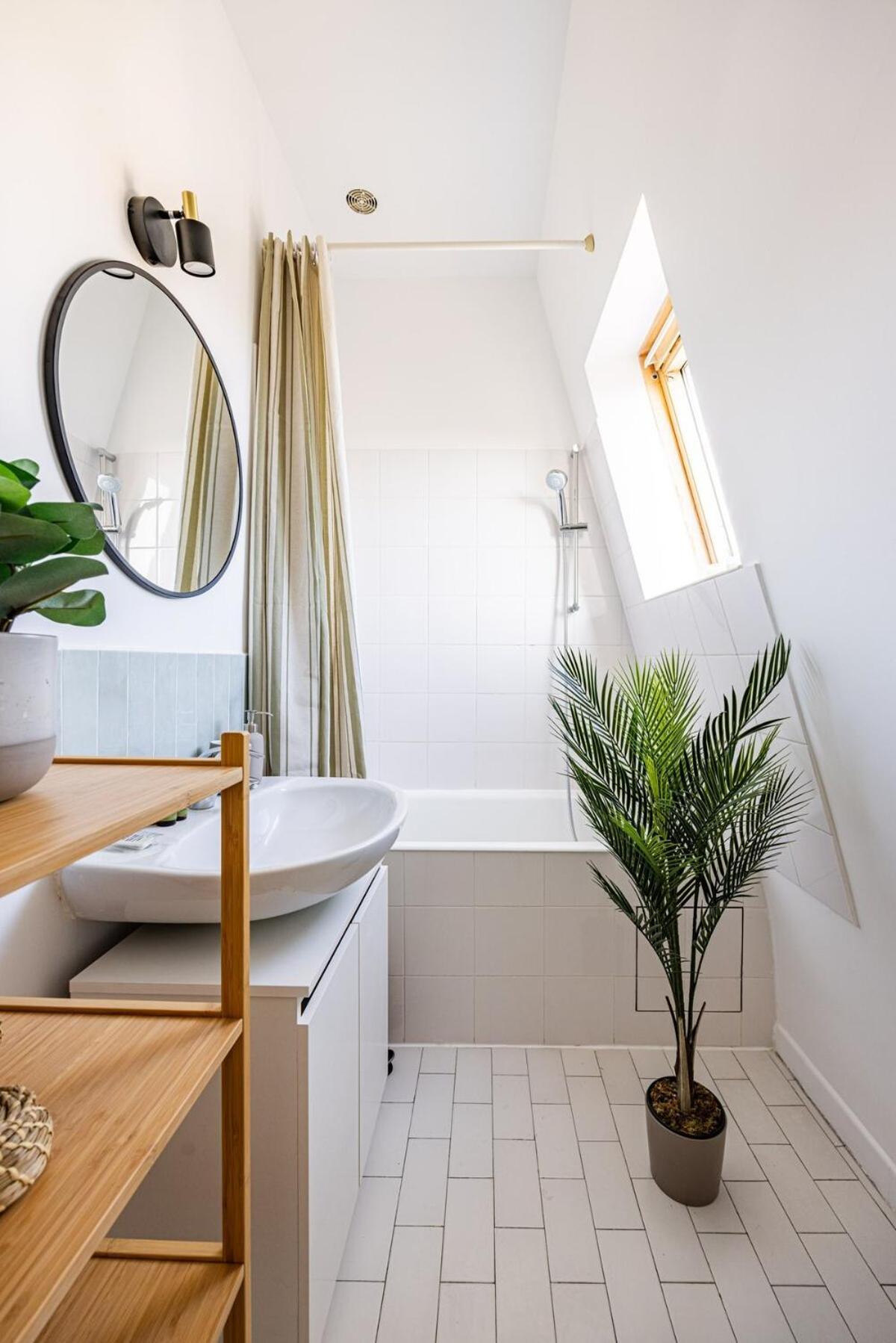 1 Bedroom # 14 # Alesia Paris