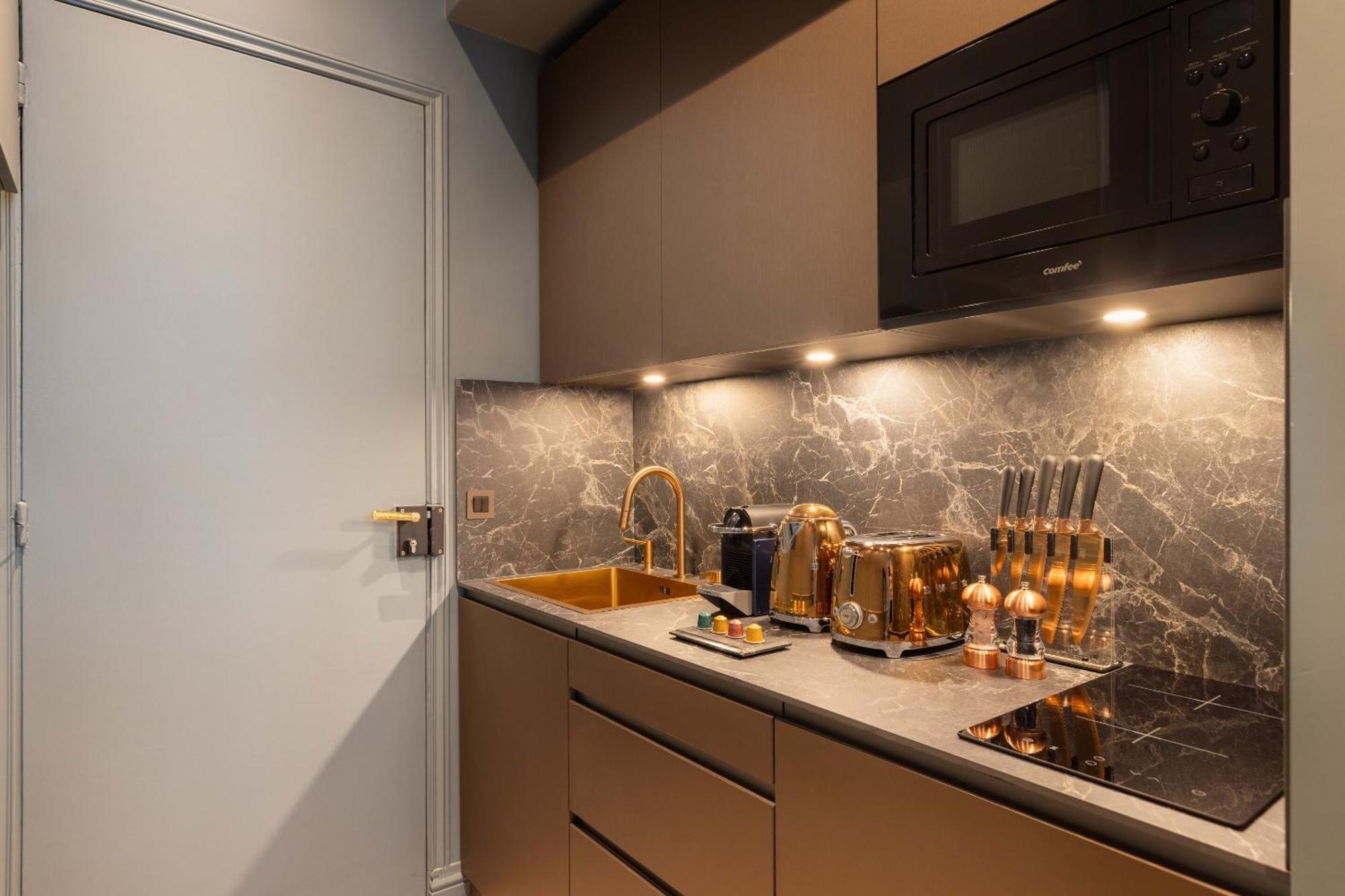 The Grand Champs Elysees Apartment