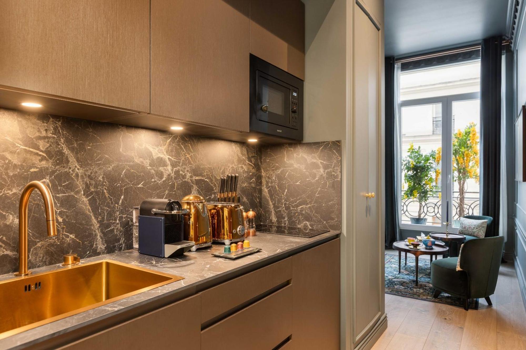 Apartment The Grand Champs Elysees Paris