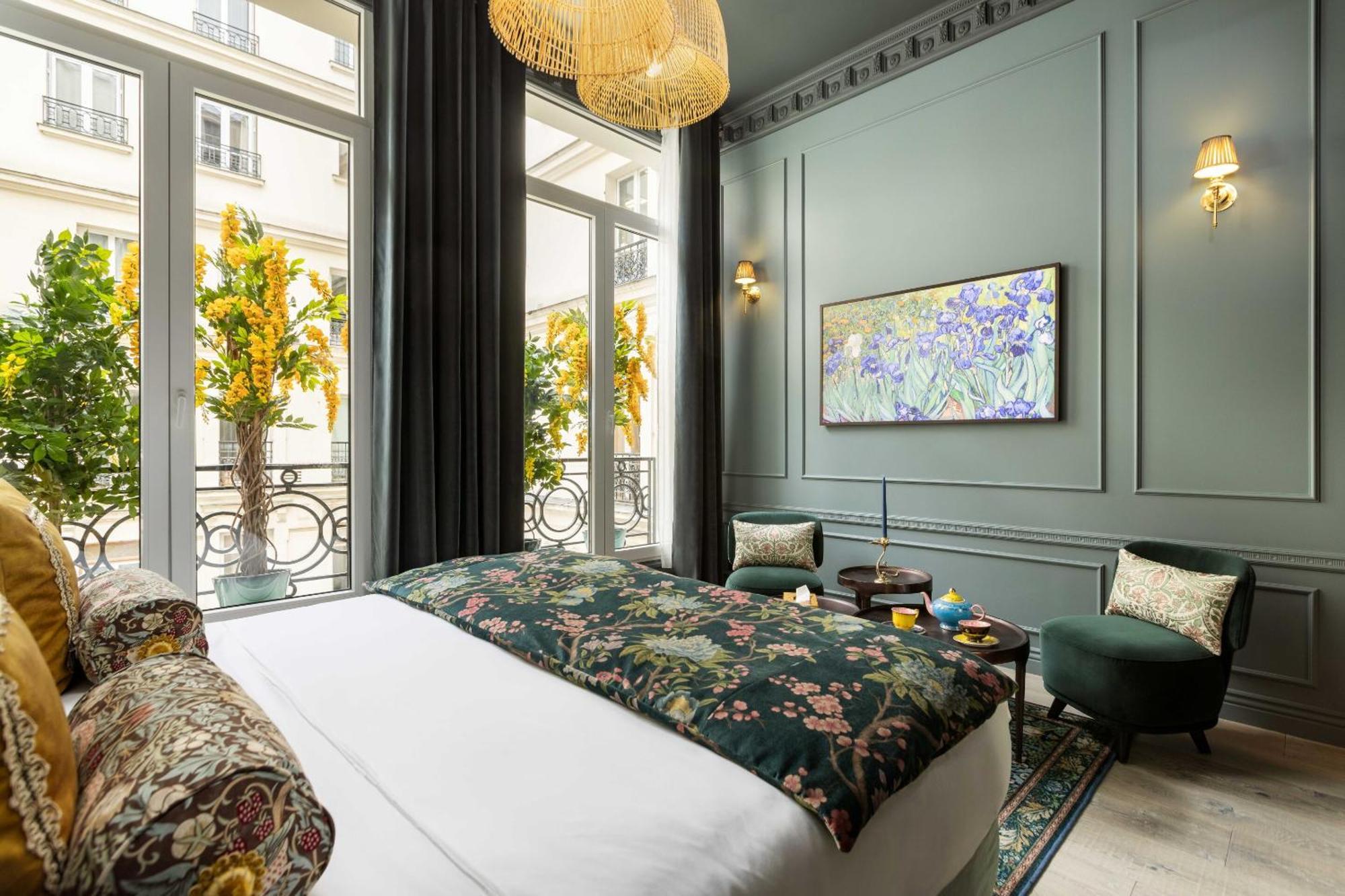 Apartment The Grand Champs Elysees Paris