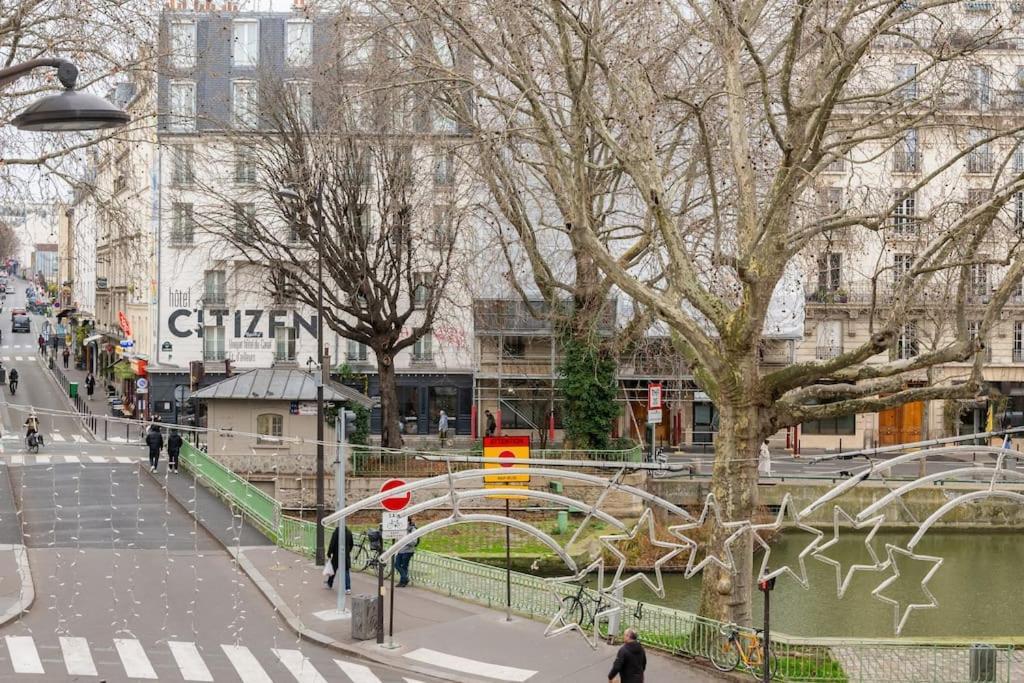 Apartment Cosy With 270 Degrees View On Streets
