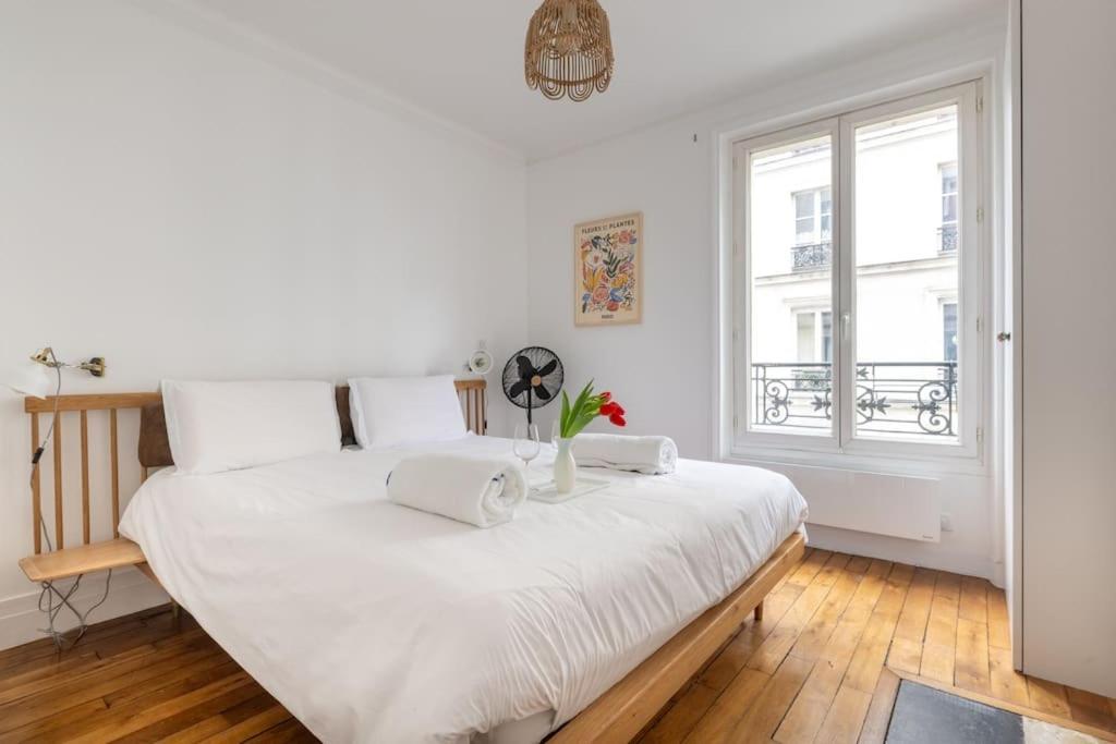 Apartment Cosy With 270 Degrees View On Streets *
