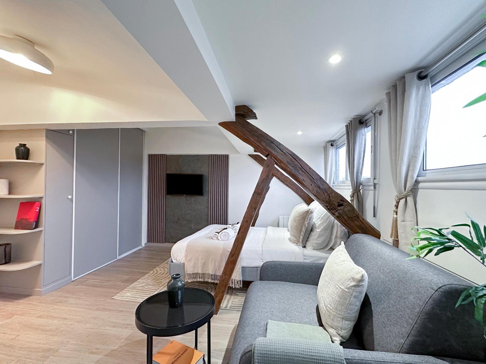 Brand New Near La Madeleine ! Appartement Paris