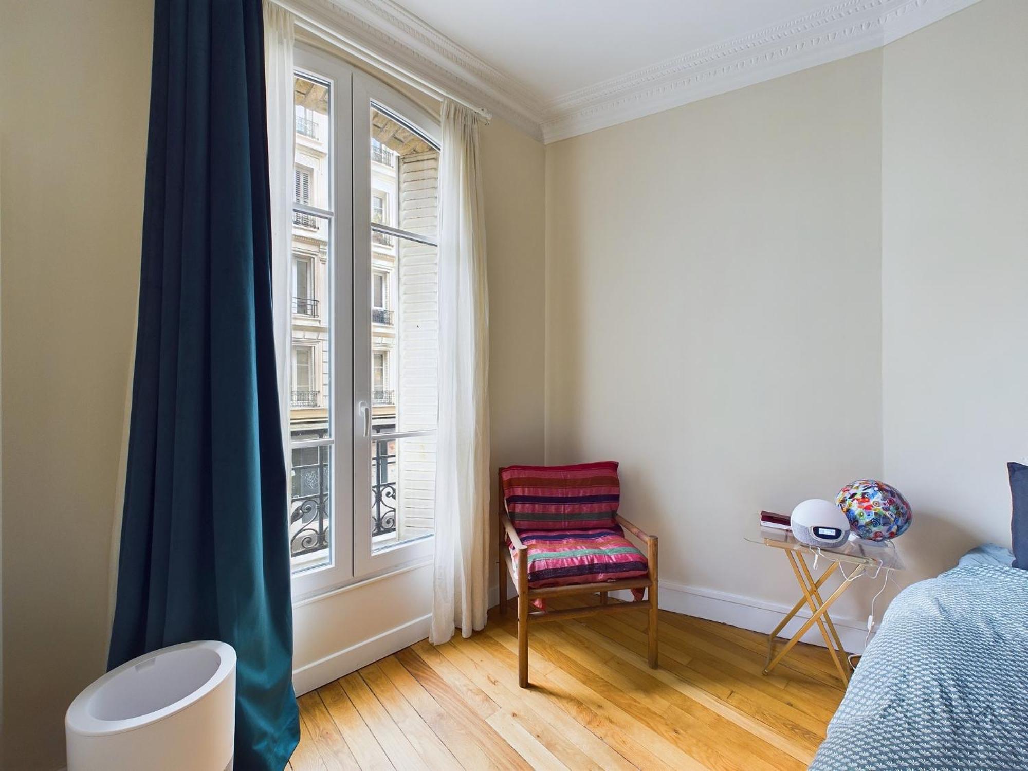 Charming Montmartre Apartment Paris