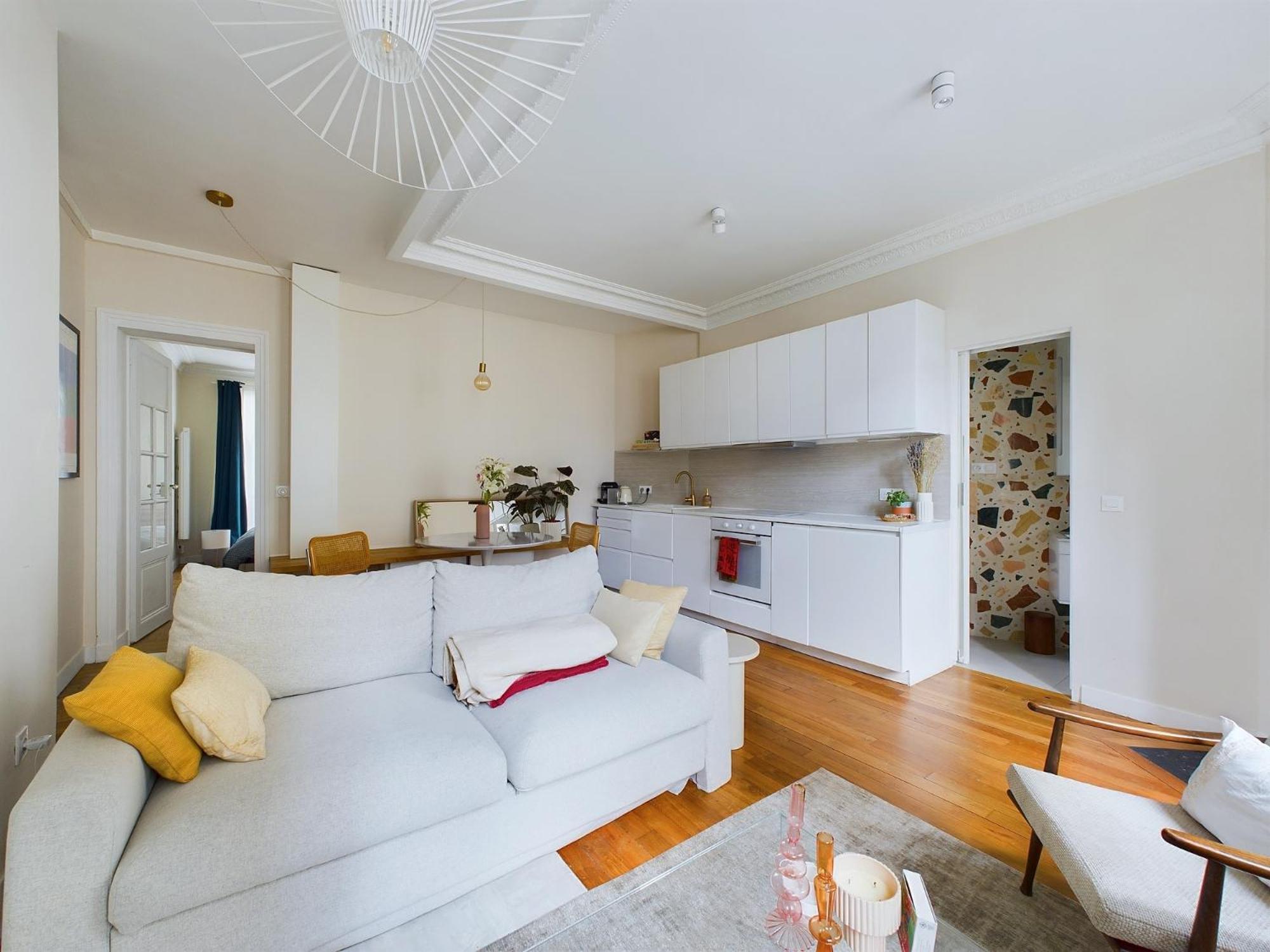 Apartment Charming Montmartre Paris
