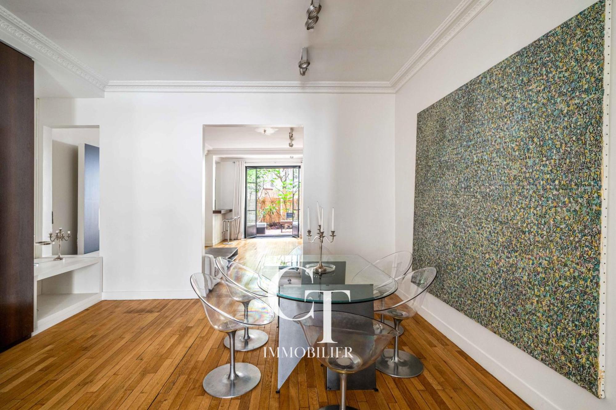Luxury Jungle Loft With Private Garden, Jacuzzi & Hammam Paris