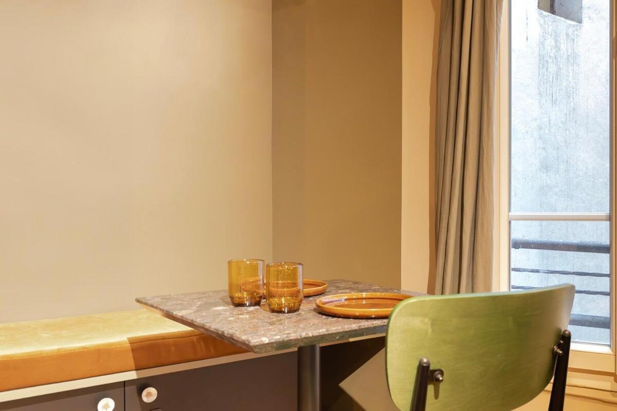 Lovely In The Heart Of Montmartre Apartment
