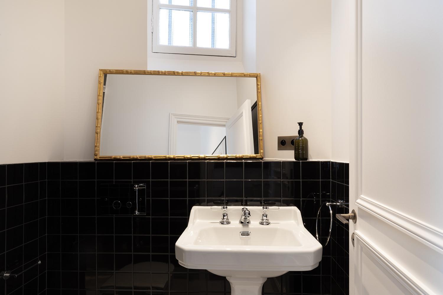 Apartment Pick A Flat's In Saint-germain - Place Furstemberg *