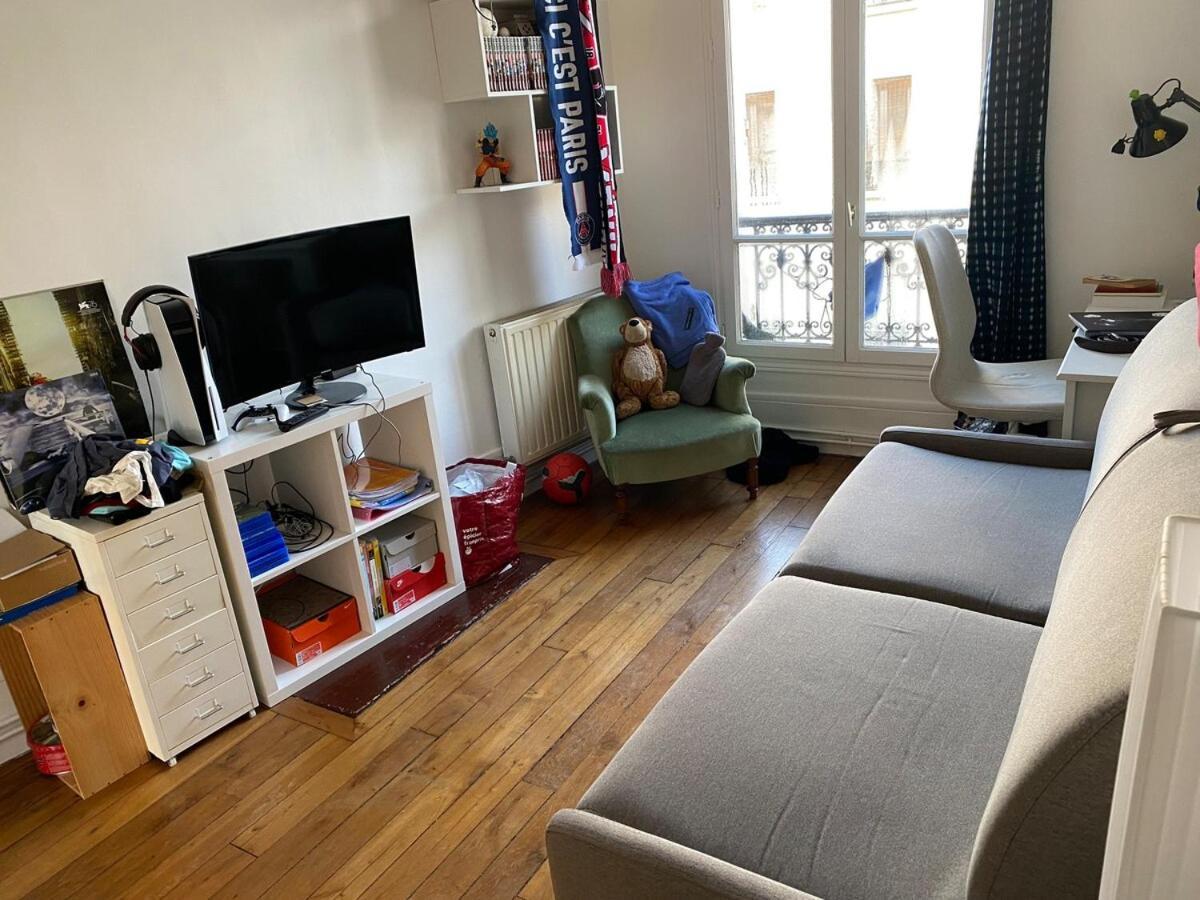 Charming Flat In Belleville Apartment