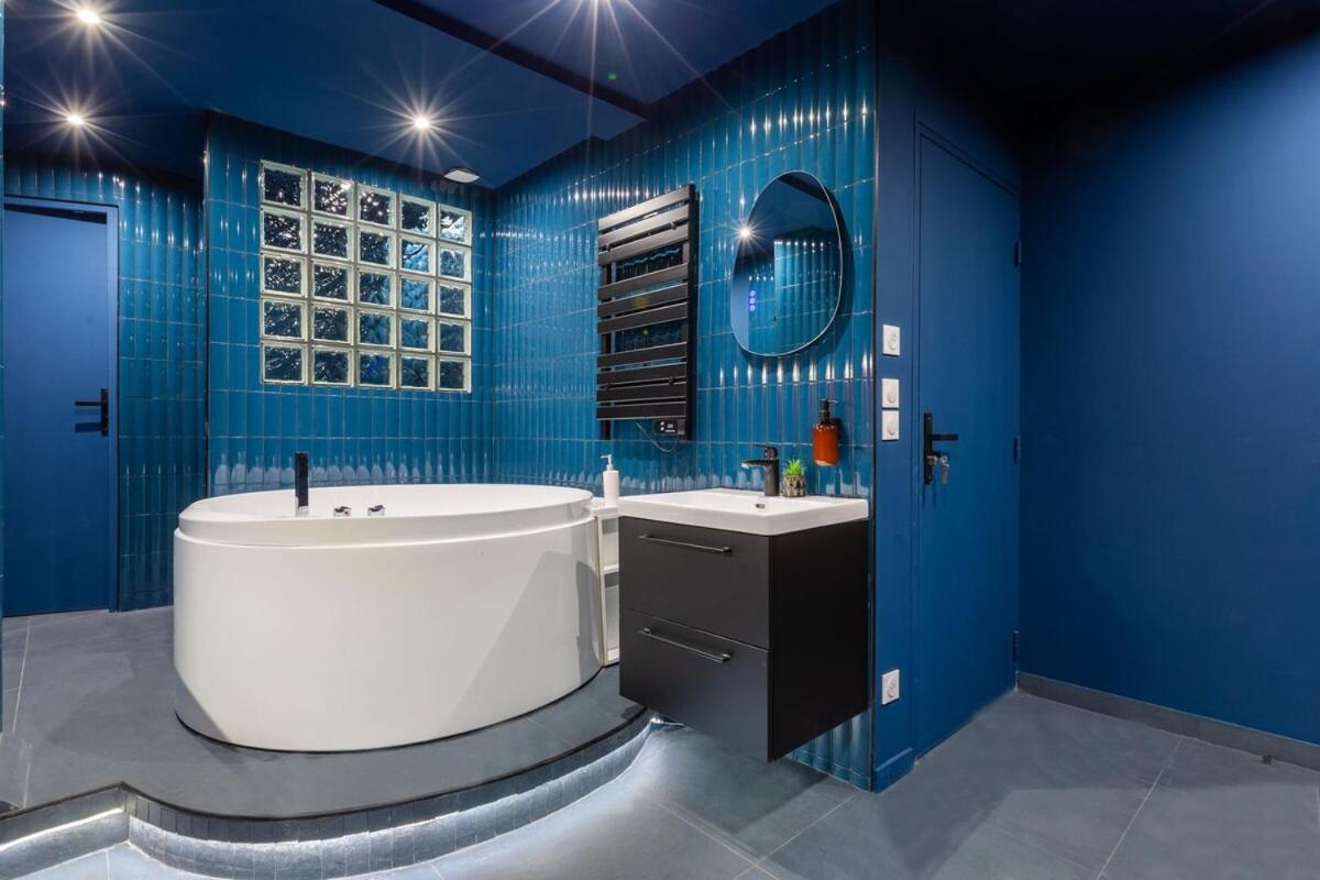 Apartment Arc De Triomphe Romantic Jacuzzi Saphir *