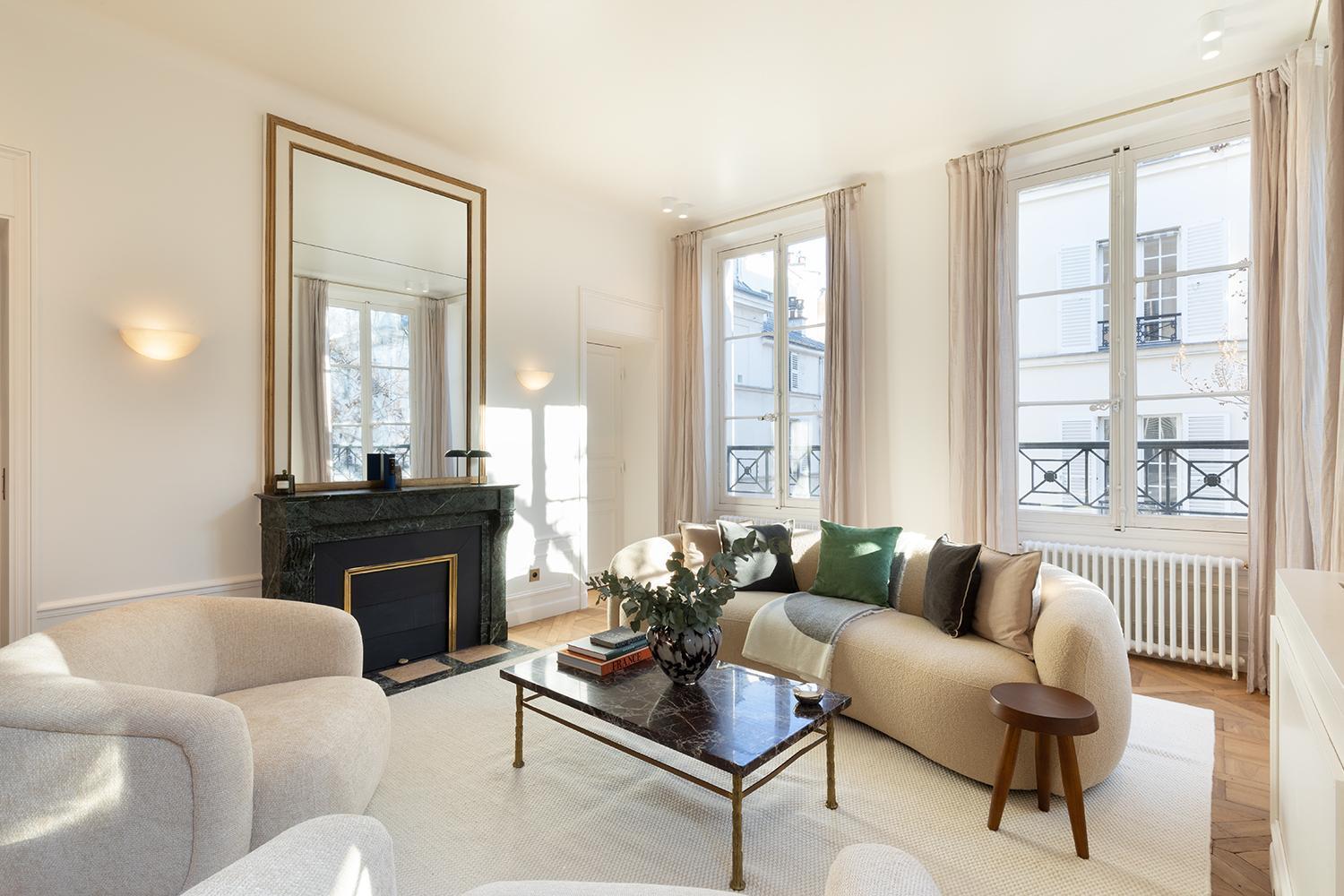 Apartment Pick A Flat's In Saint-germain - Place Furstemberg