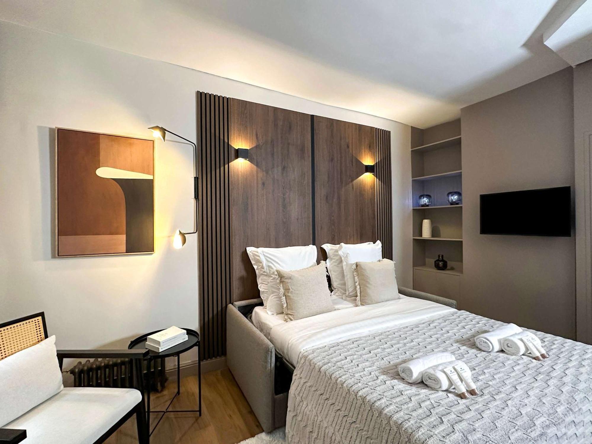 Apartment Unique At The Bourse