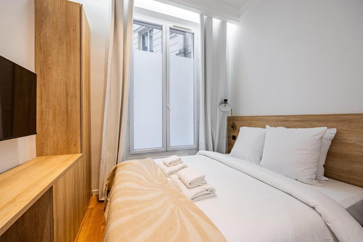 2br-2bathrooms-6pers-montparnasse-paris 15-ac *