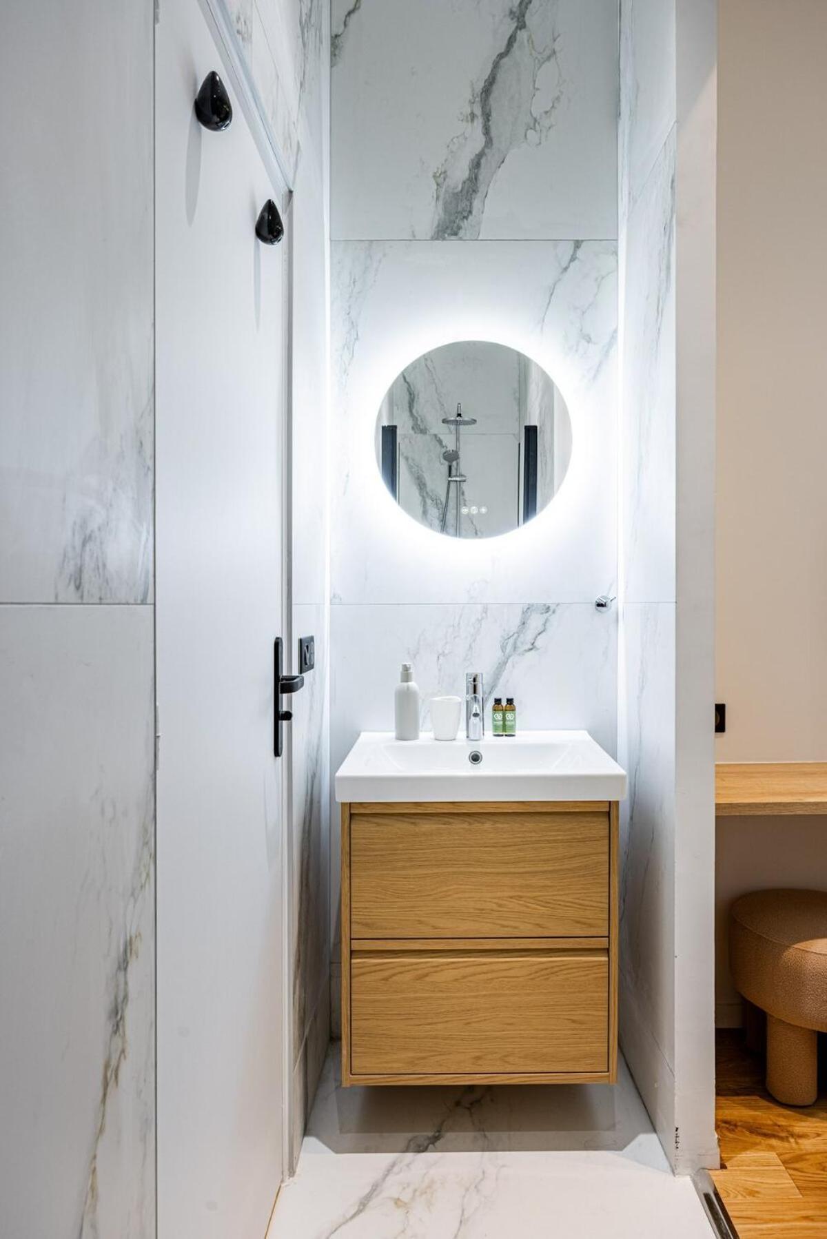 2br-2bathrooms-6pers-montparnasse-paris 15-ac Apartment *