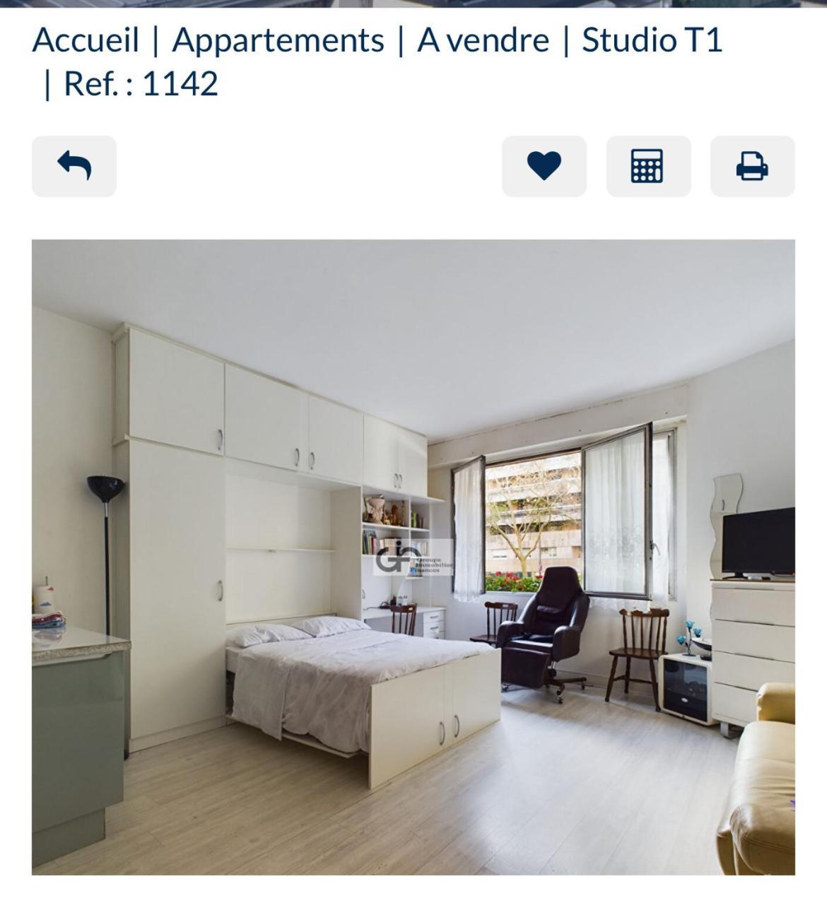 Small Cosy In Apartment Paris