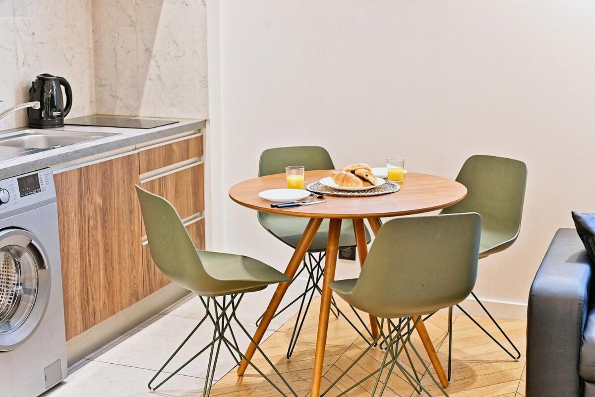 Apartment Raffine Pres De La Seine 16eme