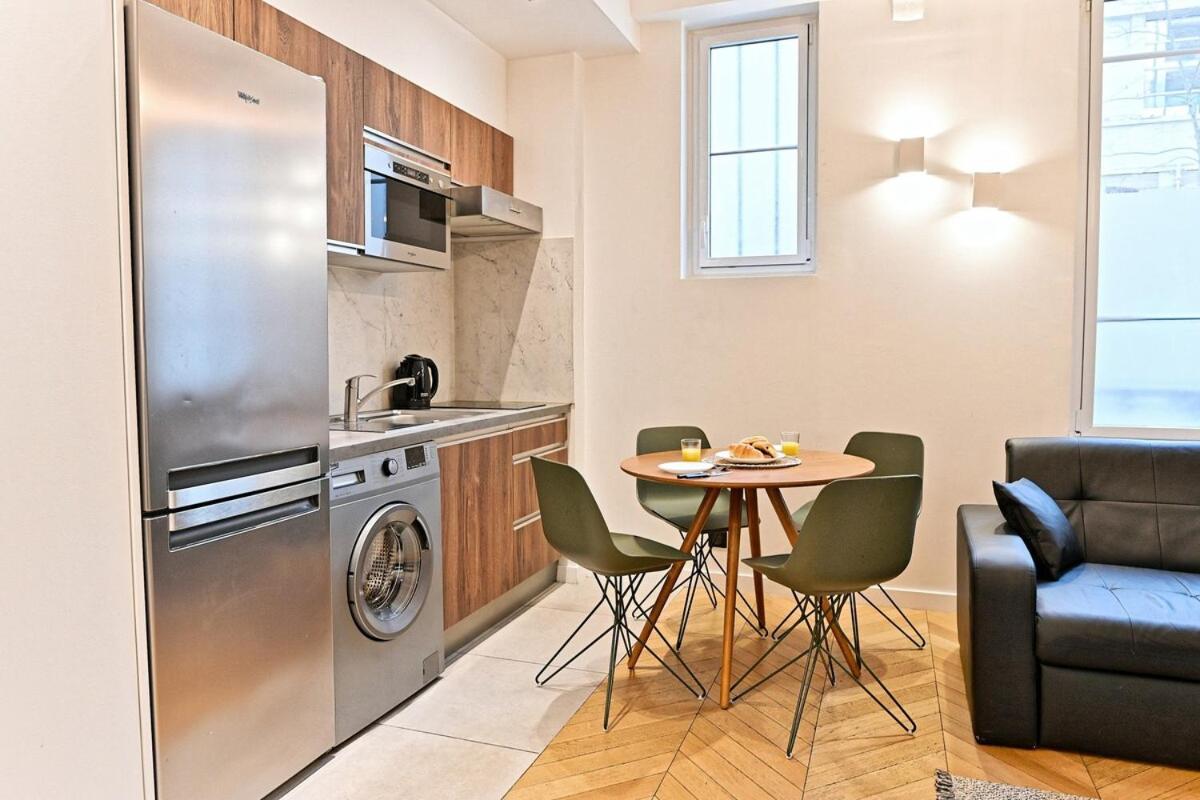 Apartment Raffine Pres De La Seine 16eme