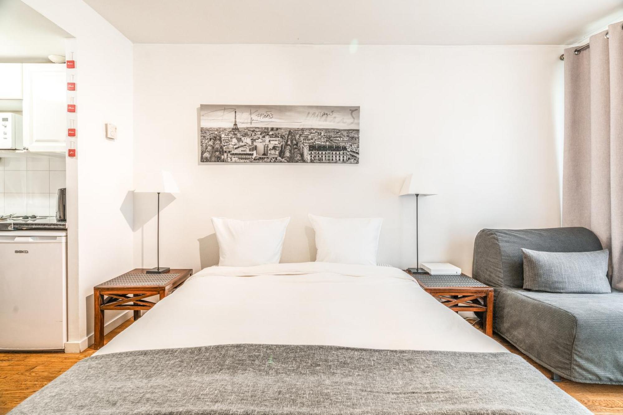 Champs Elysees Flat