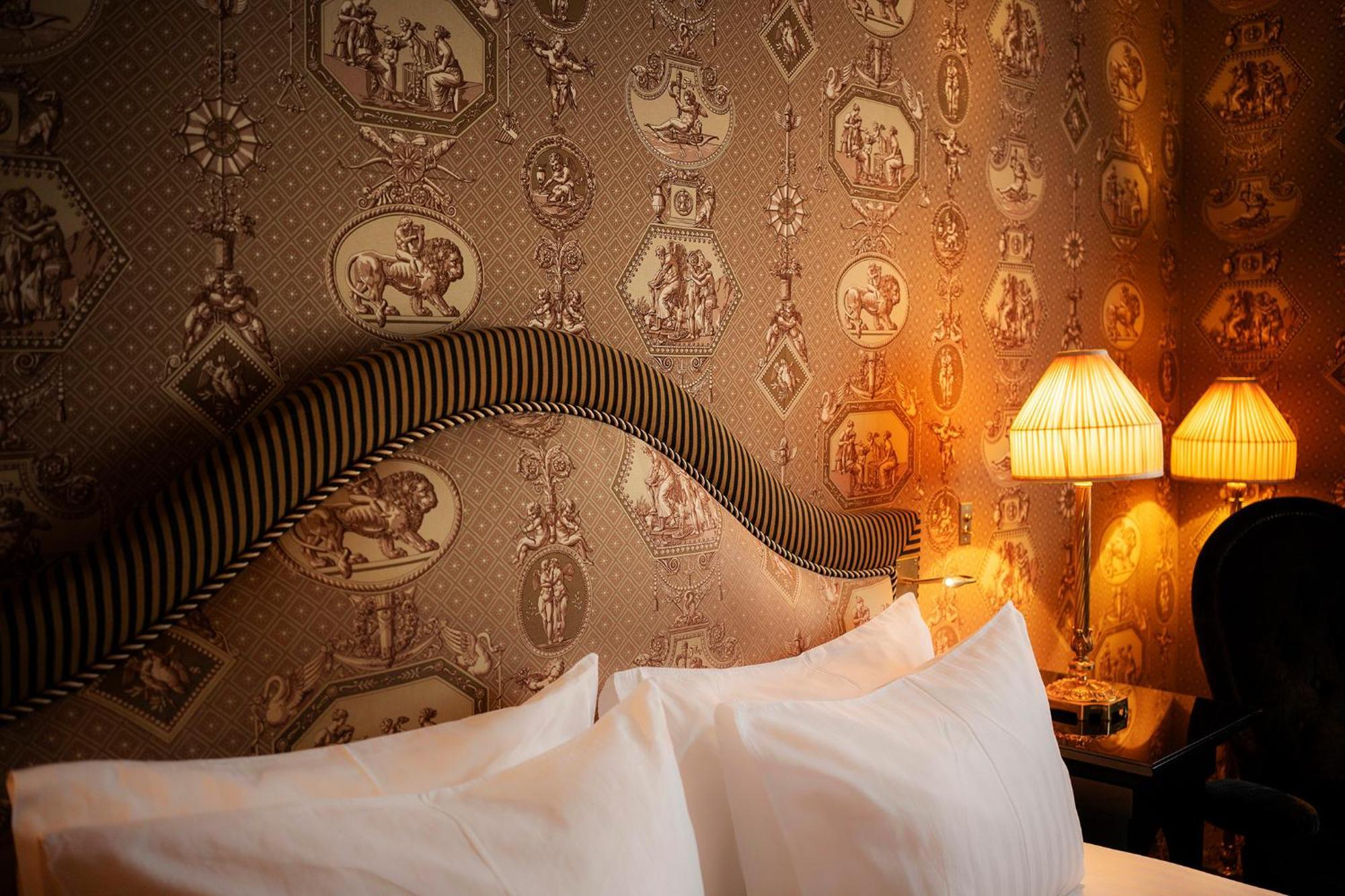 Hotel Maison Athenee Paris