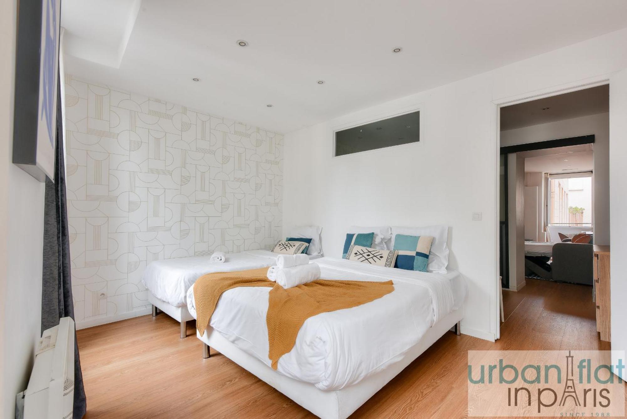 04 Flat Montorgeuil 3 Paris