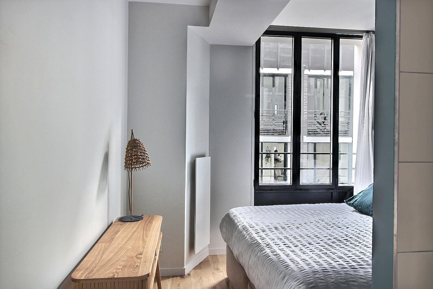 Parisian L Marais Apartment