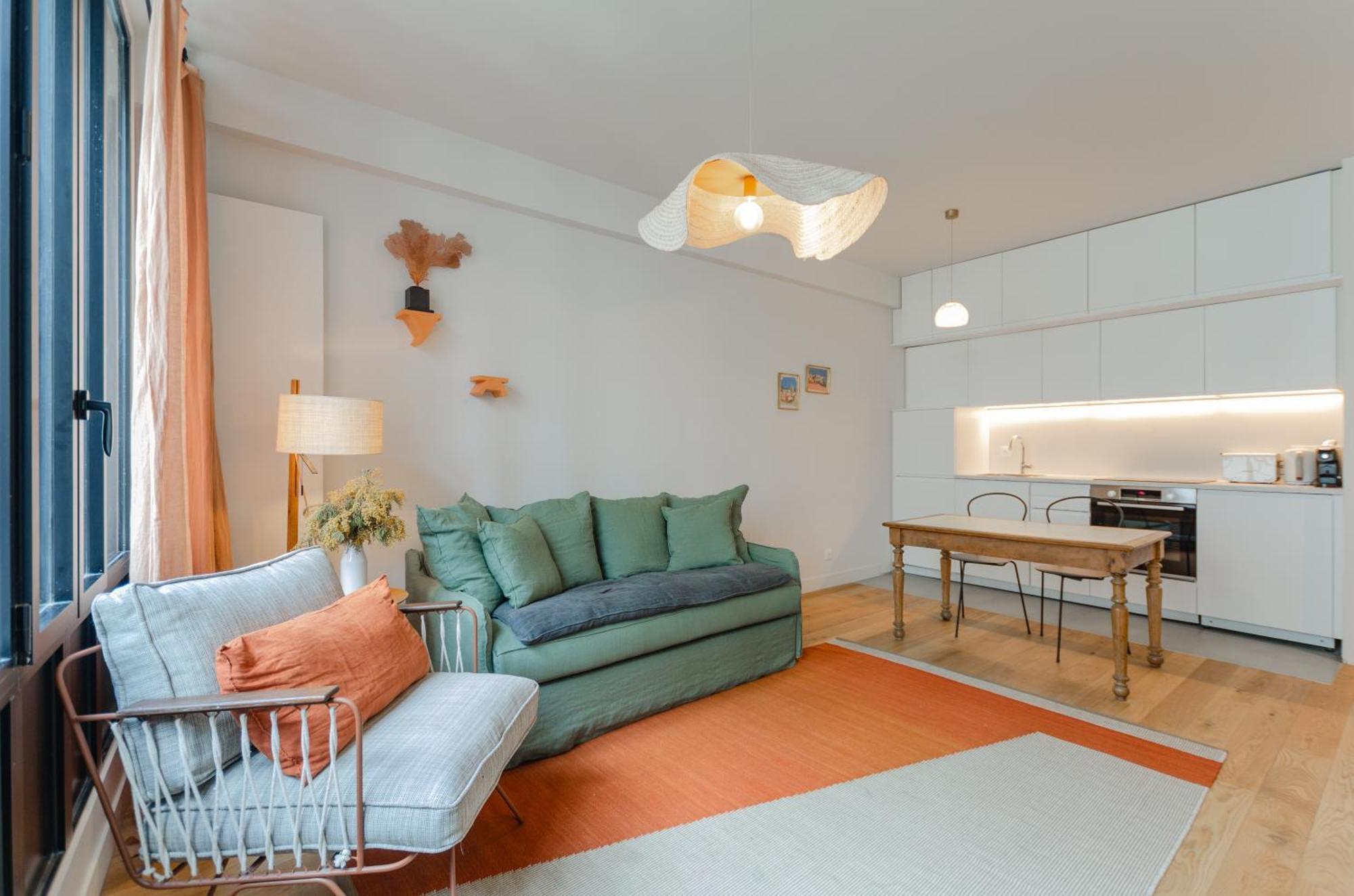Apartment Parisian L Marais Paris