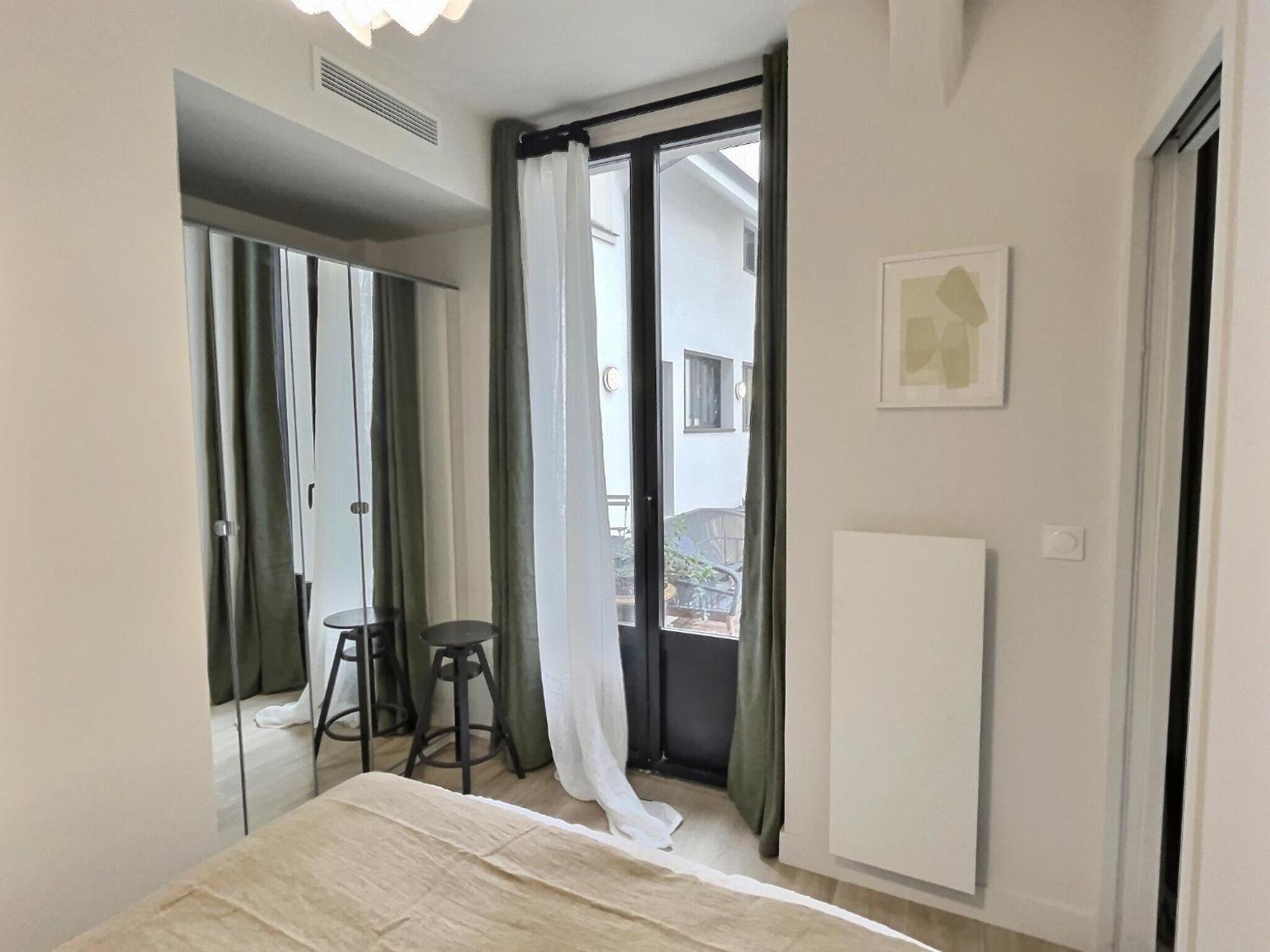 Parisian L Marais Apartment Paris