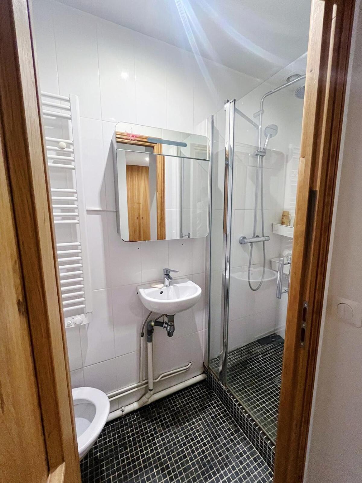 Apartment Stylish And Bright 35m2 11eme Paris