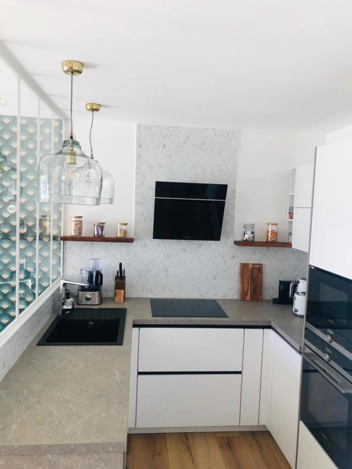 Apartamento With Terrace And View Of