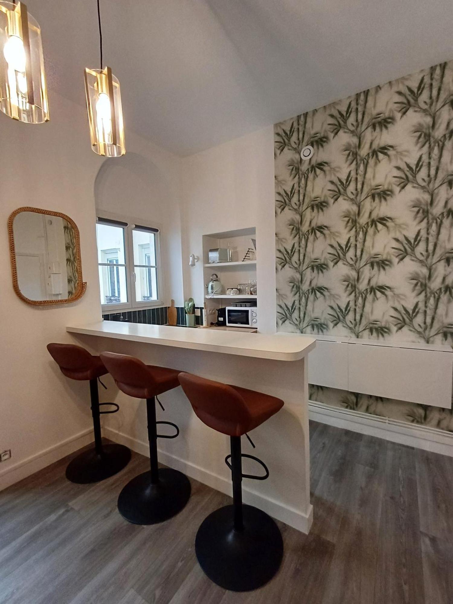 Appartement Gare Montparnasse,gorgeous1 Bedroom,close To Eiffel Tour,center , Stuning Place
