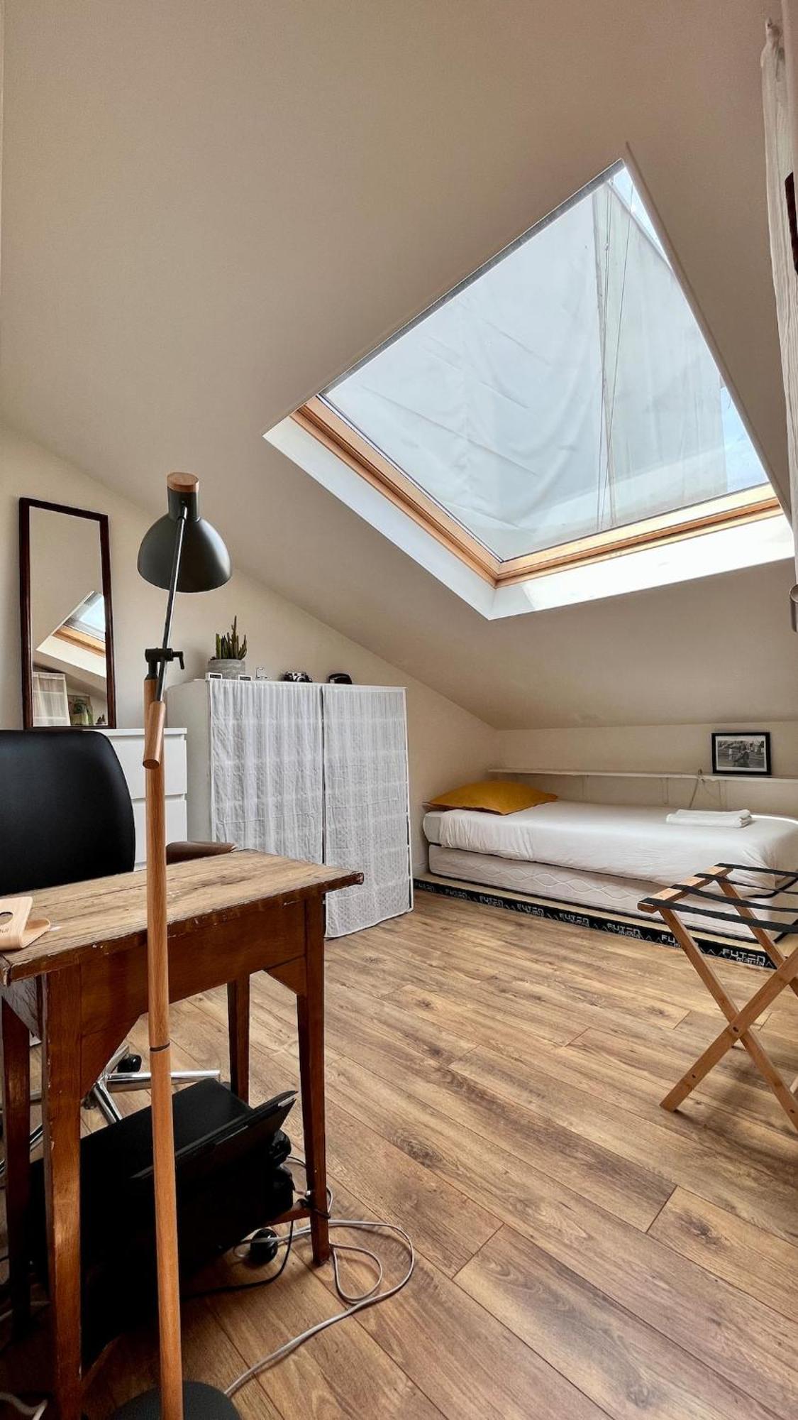 Large, Quiet, Familial Floor Duplex Paris